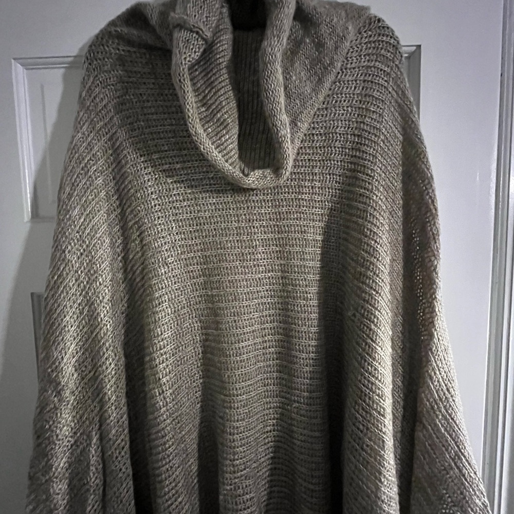 Cozy Knit Hooded Sweater - Tan